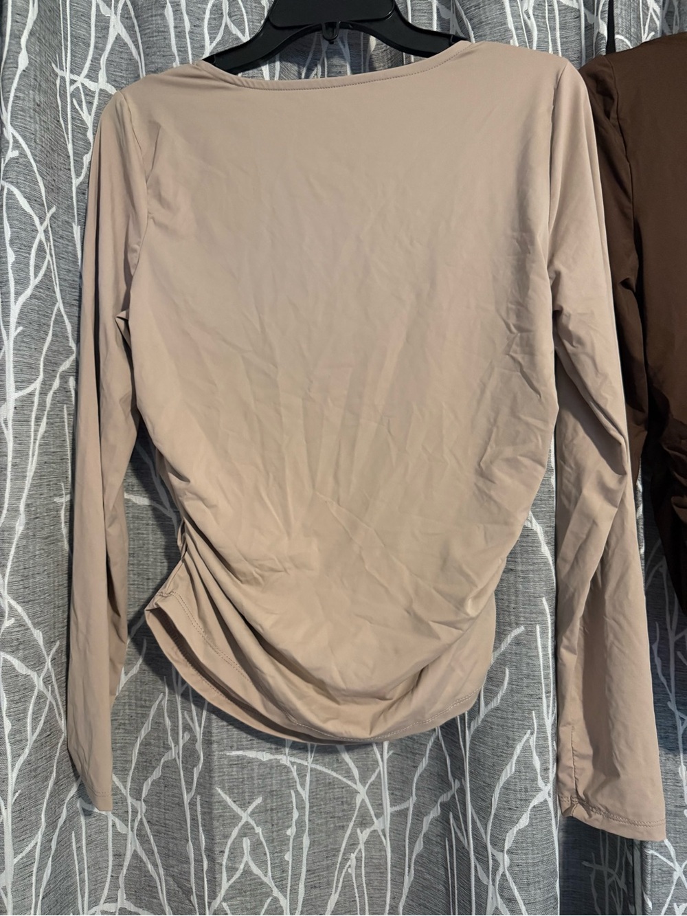 NWOT 2 PINK ROSE Long Sleeve Square Scoop Neck Tops in Beige/Nude & Brown size L - Picture 7 of 10